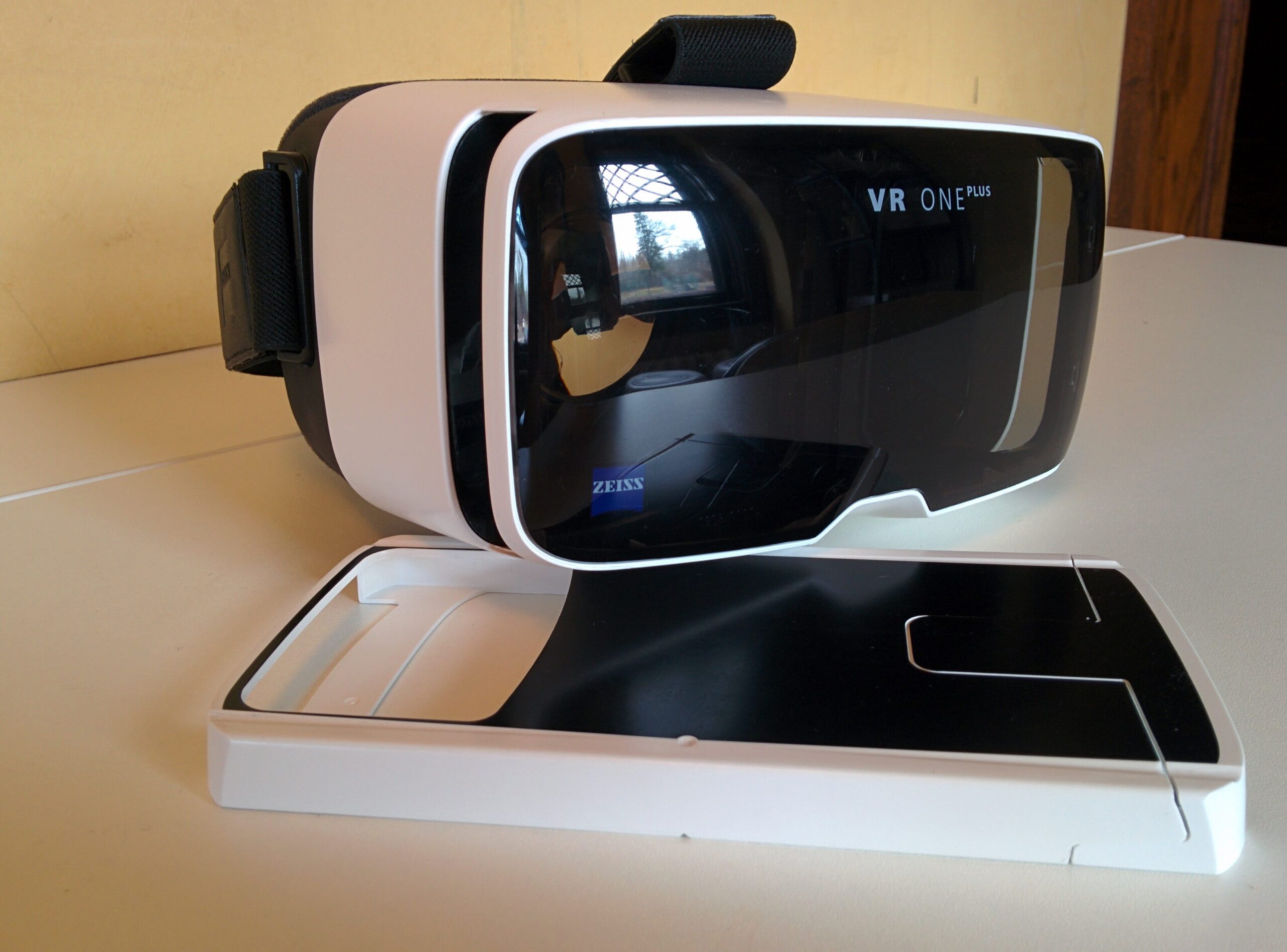 Cara Menggunakan VR di Youtube! Rasakan Sensasi yang Memukau!